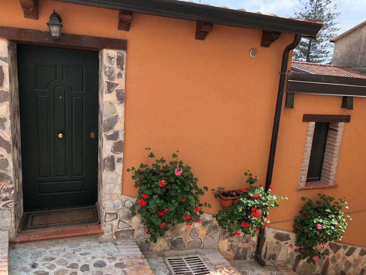 La Casetta Di Elena Ламеция-Терме Экстерьер фото